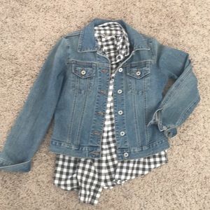 XS denim jacket from Gap. Great stretch!